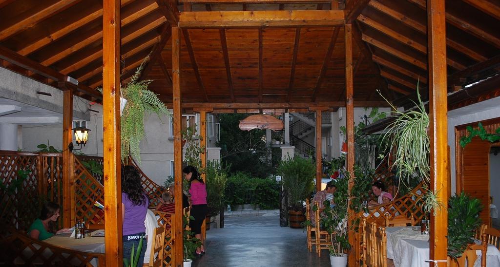Guest House Lazur Obzor Exterior photo