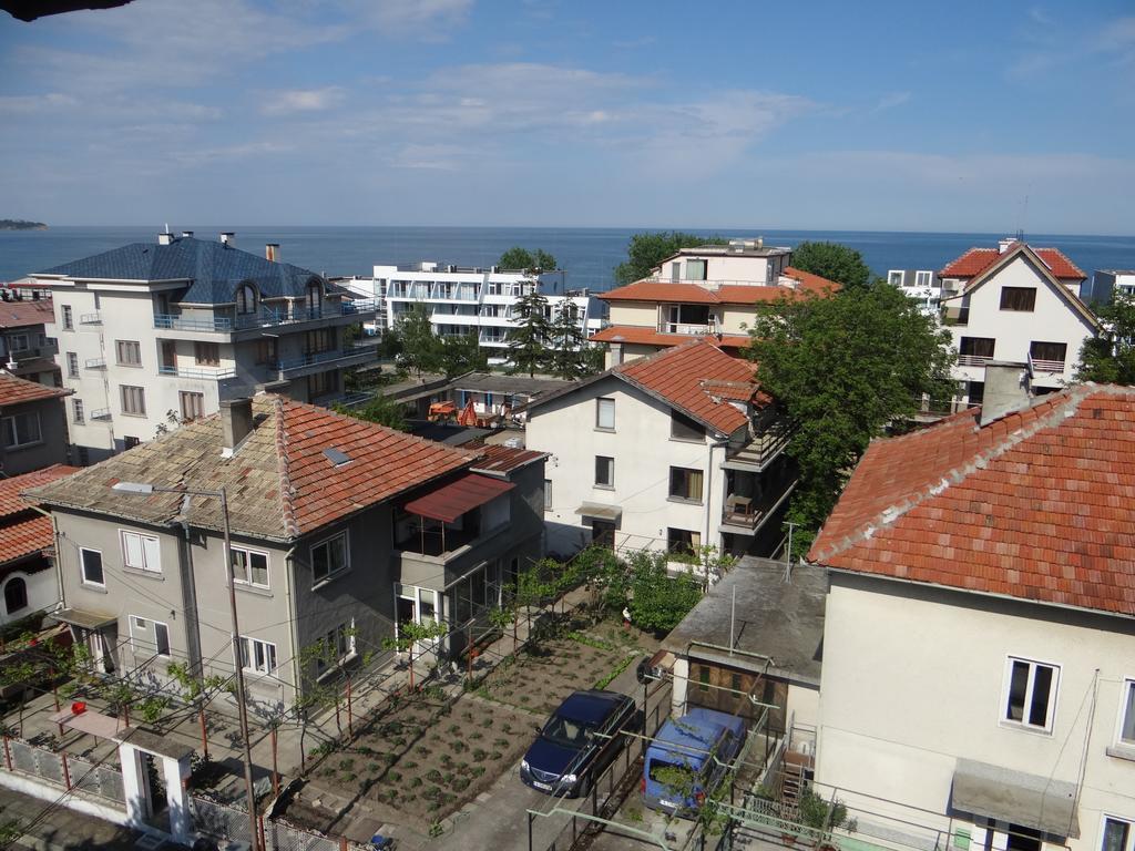 Guest House Lazur Obzor Exterior photo