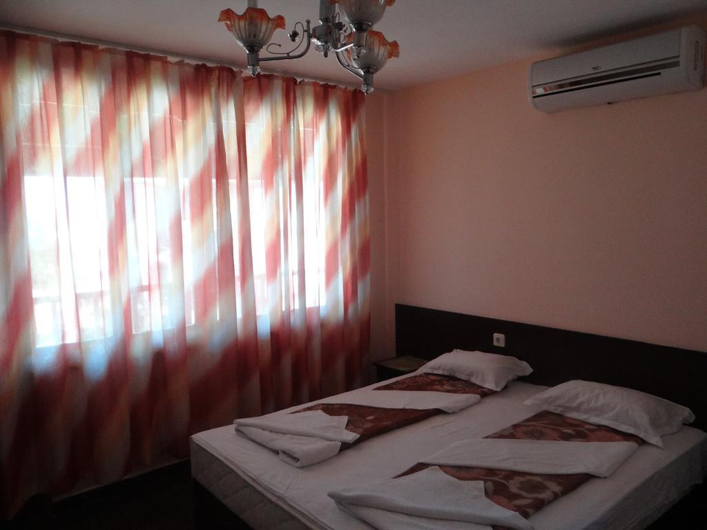 Guest House Lazur Obzor Room photo